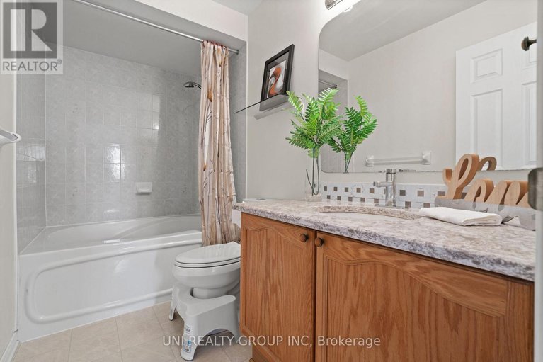 29005763/1720-jobin-crescent/carson-grove/ottawa/ontario/K1J1C5_24