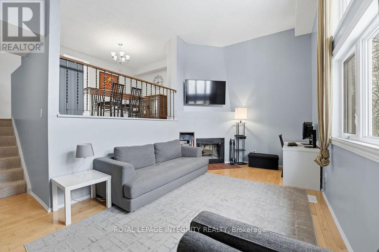 29352872/8-3205-uplands-drive/hunt-club-woods/ottawa/ontario/K1V9T3_6