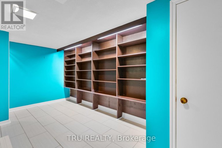 28925515/715-mooneys-bay-place/mooneys-bayriverside-park/ottawa/ontario/K1V8W4_32