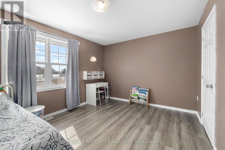 29438103/156-duncan-street/drummondnorth-elmsley-north-elmsley-twp/drummondnorth-elmsley/ontario/K7A4S4_20