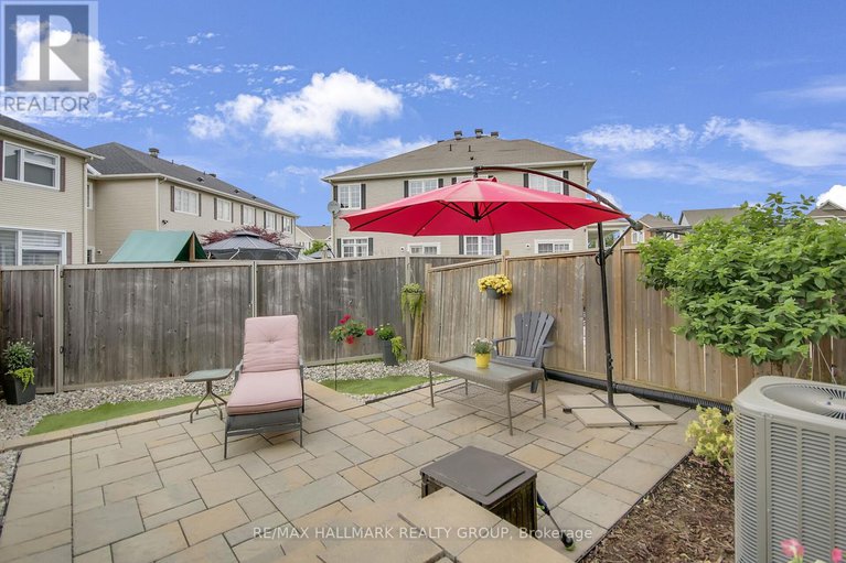 28591389/585-barrick-hill-road/emerald-meadowstrailwest/ottawa/ontario/K2M0B4_43