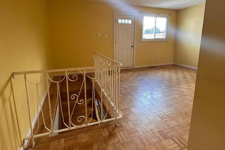 29120640/11-melrose-avenue/hintonburg/ottawa/ontario/K1Y1T8_10