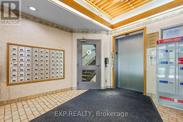 28602451/106-6470-bilberry-drive/orleans-wood/ottawa/ontario/K1C4P1_36