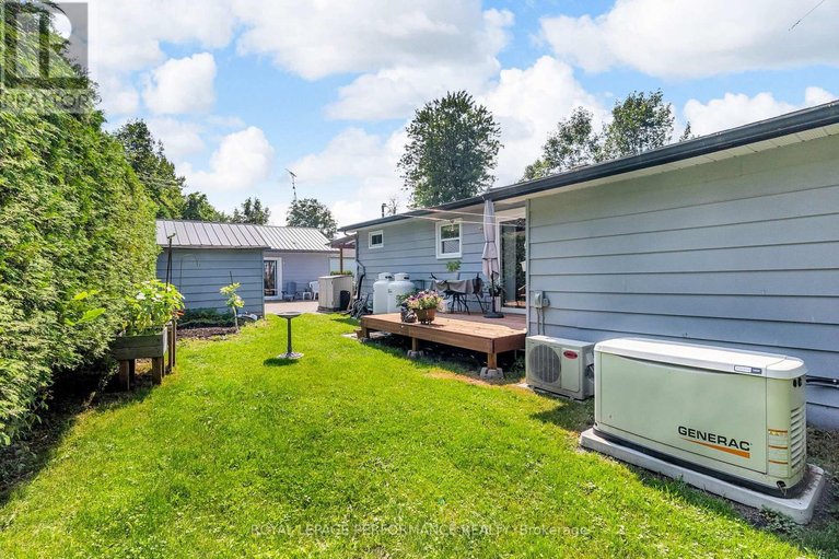 29390221/21052-birch-avenue/south-glengarry-lancaster-twp/south-glengarry/ontario/K0C1N0_19