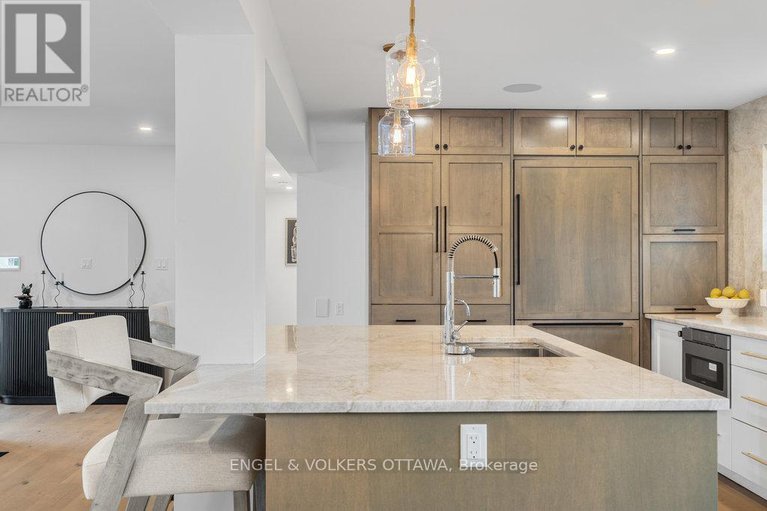 28298907/953-fairlawn-avenue/mckellar-heightsglabar-park/ottawa/ontario/K2A3S7_15