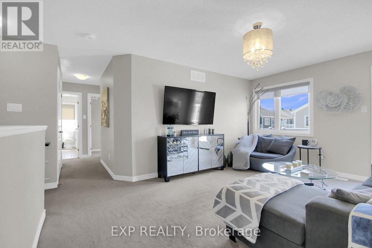 28403302/814-bascule-place/btwn-franktown-rd-fallowfield-rd/ottawa/ontario/K0A2Z0_11