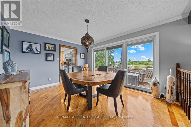 28514432/800-fairwinds-terrace/convent-glen/ottawa/ontario/K1C2X6_7