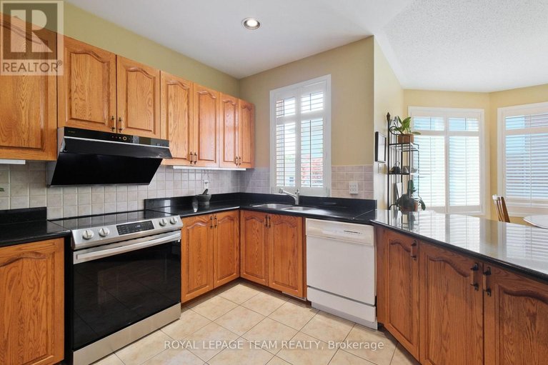 29531354/2885-brigham-way/upper-hunt-club/ottawa/ontario/K1T3Y8_14