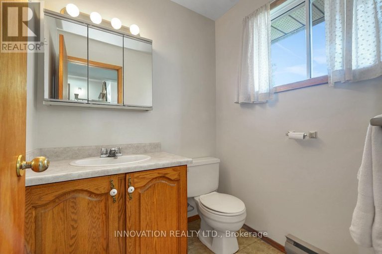 28665702/1565-lindsay-road/north-grenville-twp-kemptville-south/north-grenville/ontario/K0G1S0_6