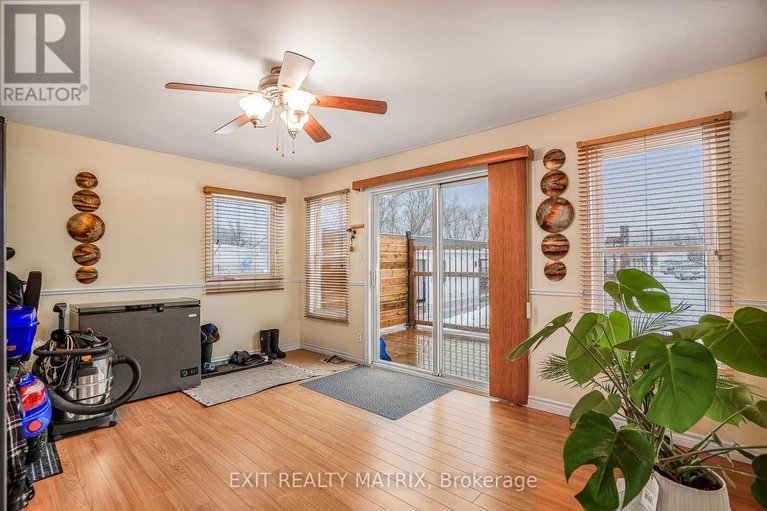 29241507/213-longueuil-street/lorignal/champlain/ontario/K0B1K0_14