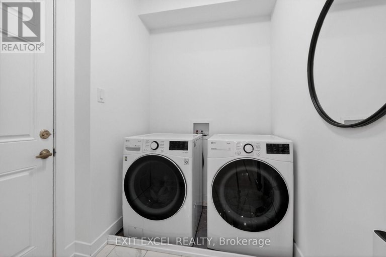 29663651/240-zinnia-way/riverside-southgloucester-glen/ottawa/ontario/K4M0K8_20