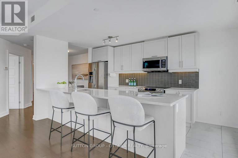 29233597/903-330-titan-private/borden-farmstewart-farmcarleton-heightsparkwood-hills/ottawa/ontario/K2G1G3_15