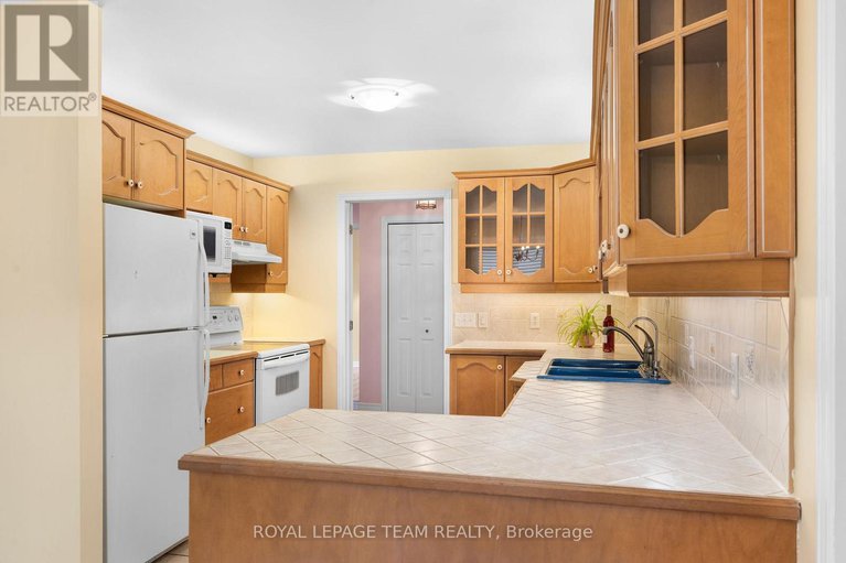 29127393/7-david-street/long-sault/south-stormont/ontario/K0C1M0_12