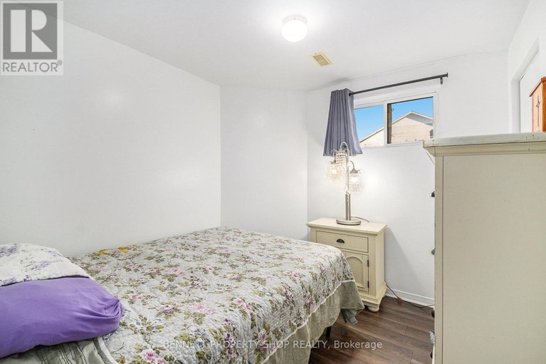 28963479/436-yves-street/town-of-rockland/clarence-rockland/ontario/K4K1E9_19