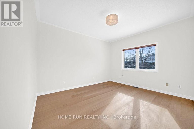 29424088/265-colbert-crescent/ridgemont/ottawa/ontario/K1V2C7_29