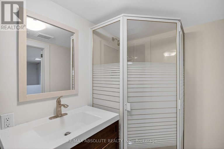 29171817/147-longpre-street/vanier/ottawa/ontario/K1L7J5_48