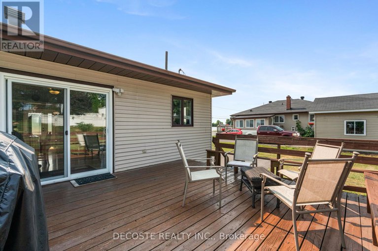 28706818/137-park-avenue/alexandria/north-glengarry/ontario/K0C1A0_29
