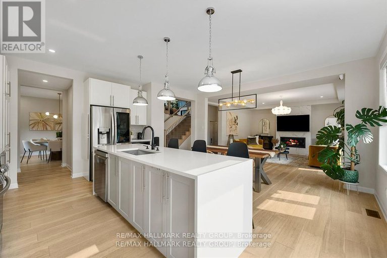 28543681/350-cloyne-crescent/half-moon-bay/ottawa/ontario/K2J6W4_23