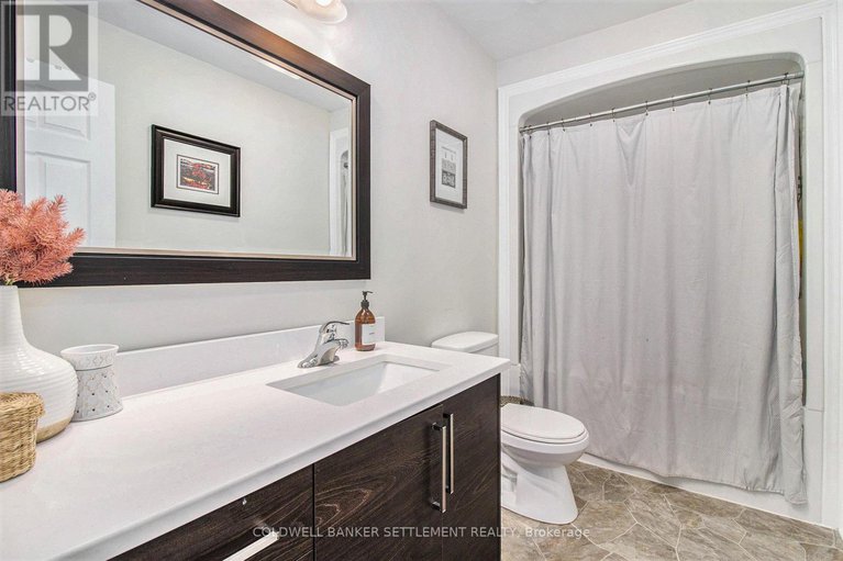 28952555/164-brittany-street/drummond-n-elmsley-drummond-twp/drummondnorth-elmsley/ontario/K7C4K9_15