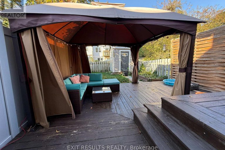 29055945/1090-dianne-avenue/town-of-rockland/clarence-rockland/ontario/K4K1G7_48