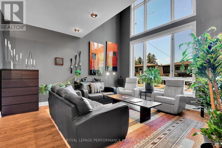 28573651/805-kingsmere-avenue/mckellar-heightsglabar-park/ottawa/ontario/K2A3J8_5