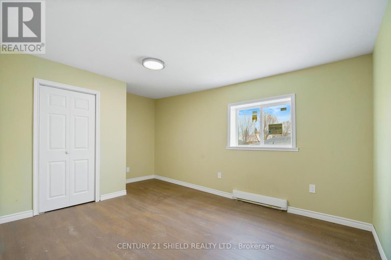 29158805/21927-main-street/north-glengarry-lochiel-twp/north-glengarry/ontario/K0B1H0_40