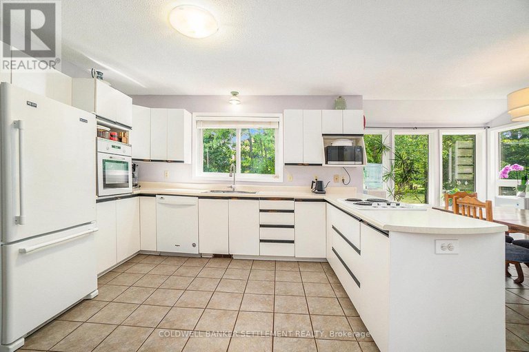 28654101/113-rose-mac-drive/drummondnorth-elmsley-north-elmsley-twp/drummondnorth-elmsley/ontario/K0G1W0_14