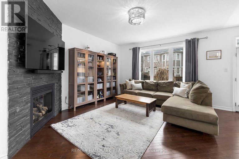 29611797/529-dundonald-drive/half-moon-bay/ottawa/ontario/K2J5X1_9