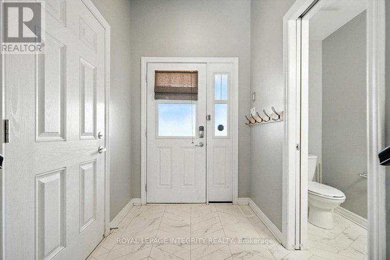 28587957/748-morningstar-way/mer-bleuebradley-estatesanderson-park/ottawa/ontario/K1W0G6_4