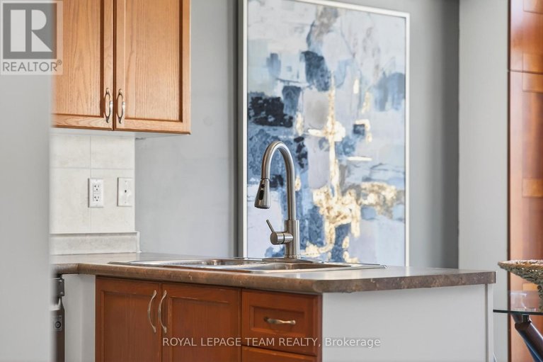 29446610/242-opus-street/emerald-meadowstrailwest/ottawa/ontario/K2S0J1_41