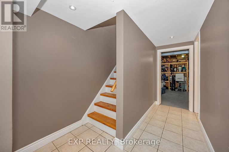 28642296/47-2300-ogilvie-road/beaconwood/ottawa/ontario/K1J7X8_31