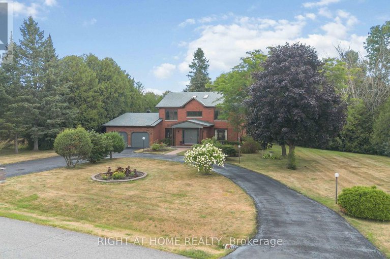 28765727/2-muirfield-gardens/cedar-hillorchard-estates/ottawa/ontario/K2R1B8_43
