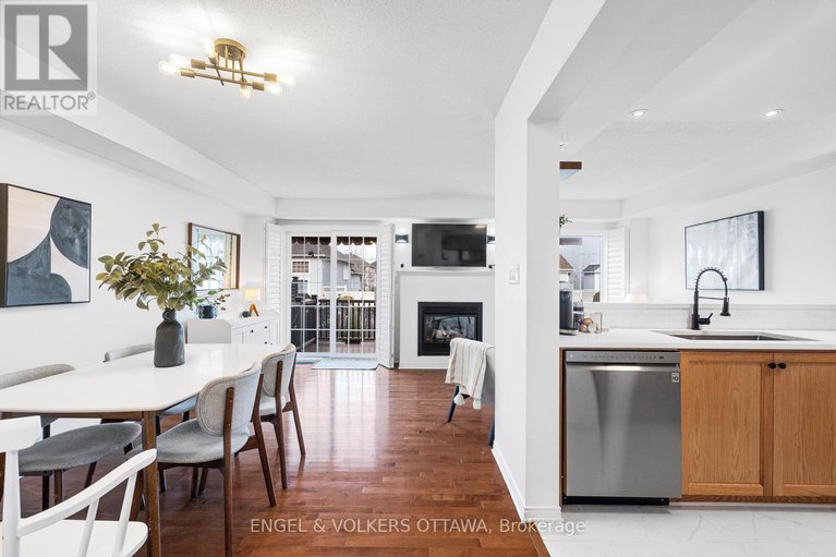 29548998/293-silbrass-private/stonebridge/ottawa/ontario/K2J5M6_10