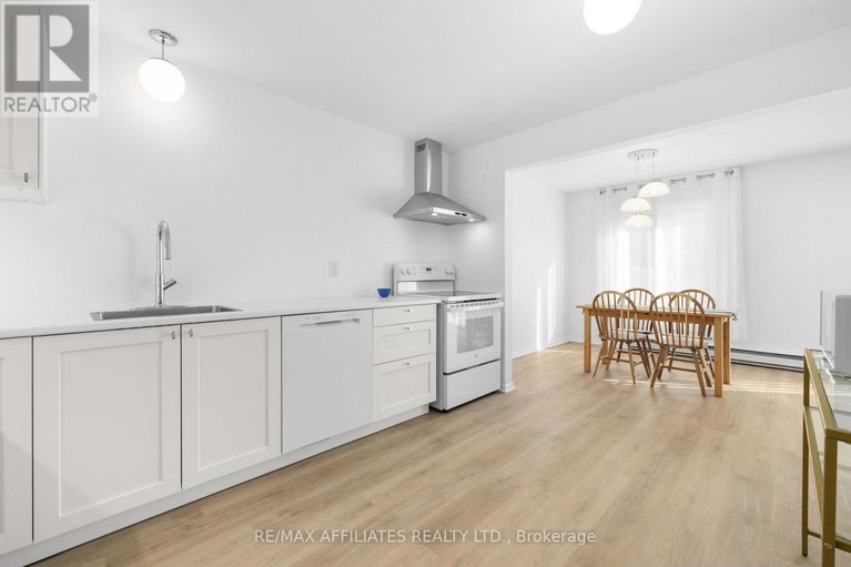 29083551/12-selye-crescent/beaverbrook/ottawa/ontario/K2K1C9_15