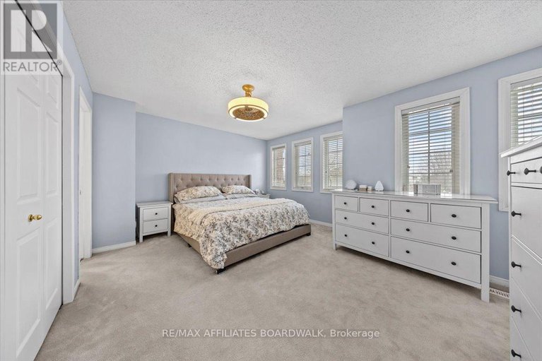 29123798/34-woodgate-way/longfields/ottawa/ontario/K2J4C9_24