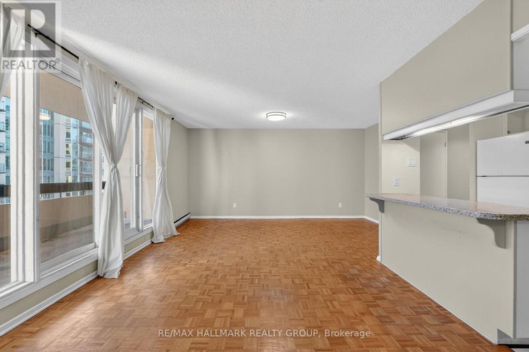 29424745/705-141-somerset-street-w/ottawa-centregolden-triangle/ottawa/ontario/K2P2H1_22