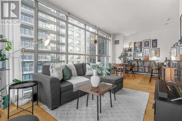 29275690/803-179-george-street/lower-townbyward-market/ottawa/ontario/K1N1J8_18