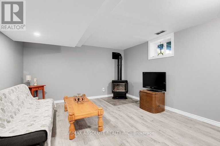 28915902/684-county-44-road/north-grenville-twp-kemptville-south/north-grenville/ontario/K0G1J0_22