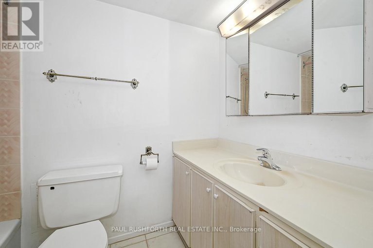 28624053/804-415-greenview-avenue/britannia/ottawa/ontario/K2B8G5_13