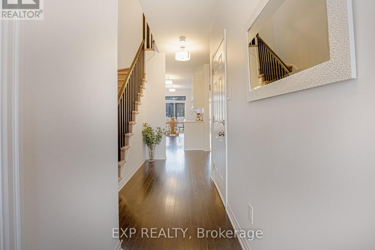 28585146/137-hawkeswood-drive/riverside-southgloucester-glen/ottawa/ontario/K4M0E6_7
