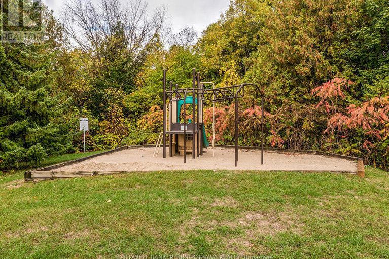 28970116/86-lightfoot-place/katimavik/ottawa/ontario/K2L3L9_37