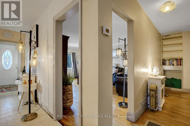 29040040/103-glynn-avenue/overbrook/ottawa/ontario/K1K1S7_17