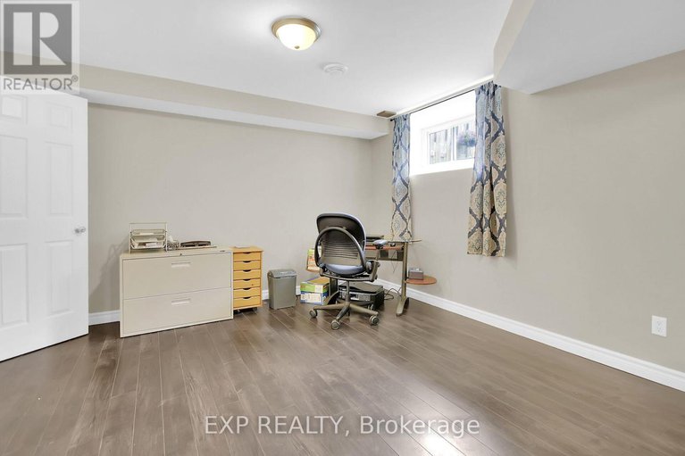 28533417/332-finner-court/almonte/mississippi-mills/ontario/K0A1A0_28