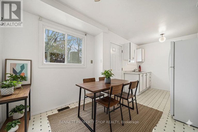 29119640/909-greenbriar-avenue/carleton-heights/ottawa/ontario/K2C0J8_4