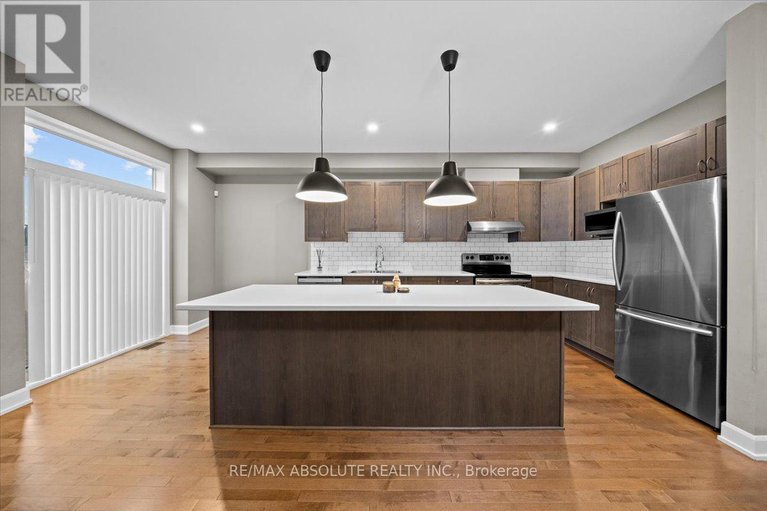 28578838/169-bandelier-way/stittsville-north/ottawa/ontario/K2S2J5_8