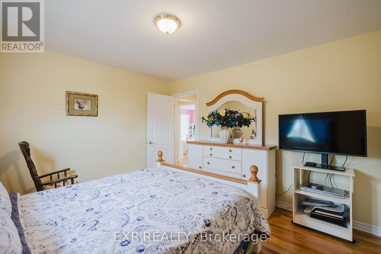 28996455/5472-wicklow-drive/manotick-village-manotick-estates/ottawa/ontario/K4M1C4_31