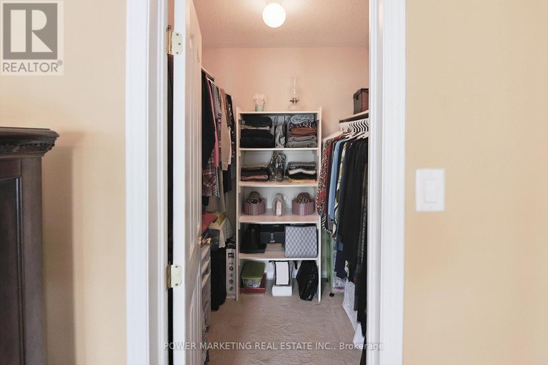 28585317/124-strathcarron-crescent/morgans-grantsouth-march/ottawa/ontario/K2K0C7_33