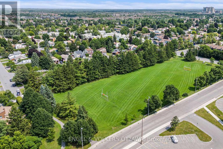 28556816/123-tripp-crescent/pheasant-run/ottawa/ontario/K2J1M5_37
