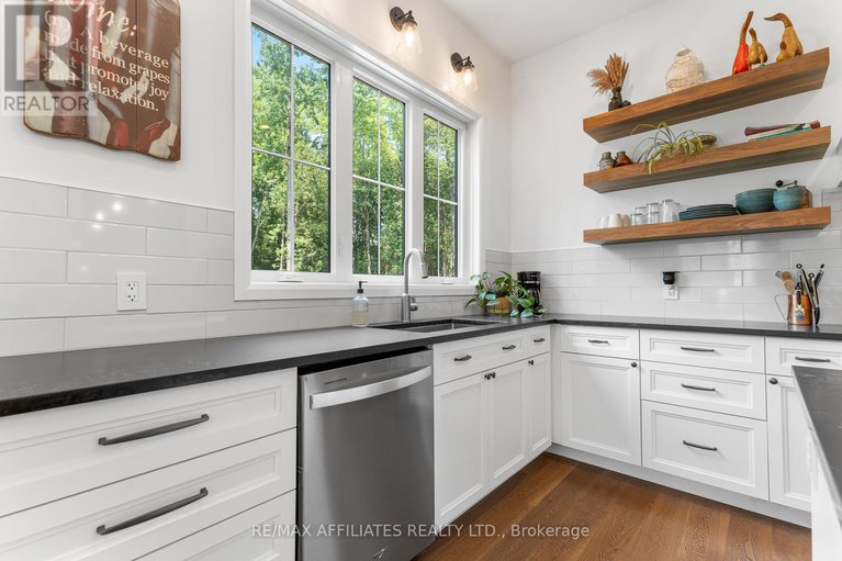 28828872/150-maclarens-side-road/woodlawnmaclarens-landingkilmaurs/ottawa/ontario/K0A3M0_24