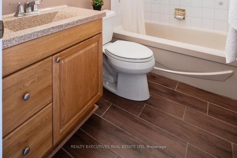 29601263/13178-froats-road/south-dundas-williamsburgh-twp/south-dundas/ontario/K0C1H0_19